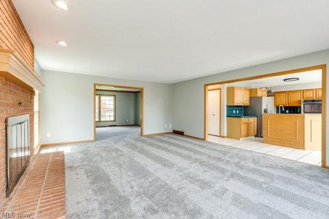 686 Nancy Dr, Aurora, OH 44202 photo 12