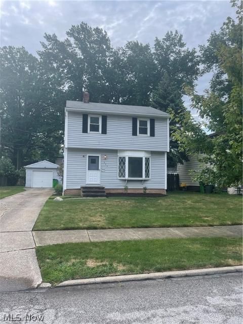 425 E 245th St, Euclid, OH 44123 photo 1