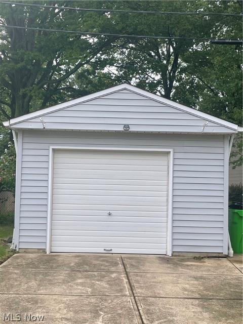 425 E 245th St, Euclid, OH 44123 photo 3