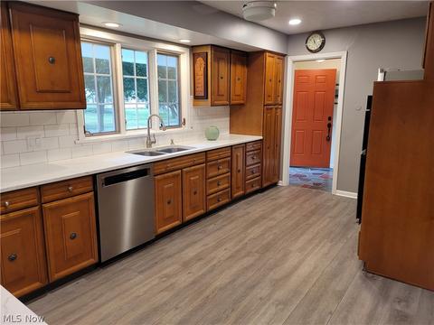 340 Vassar Ave, Elyria, OH 44035 photo 8