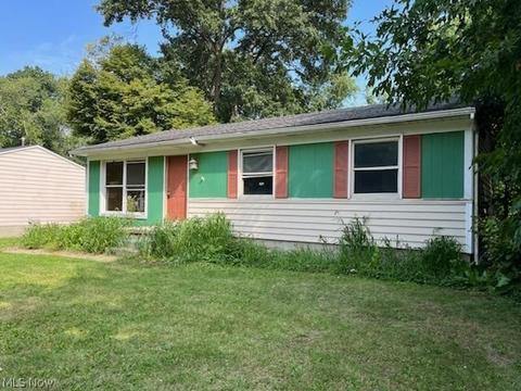 1433 Gurley Ave, Akron, OH 44310 photo 2