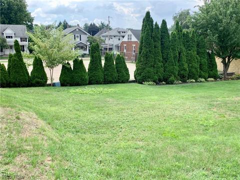 706 9th St NE, Massillon, OH 44646 photo 5