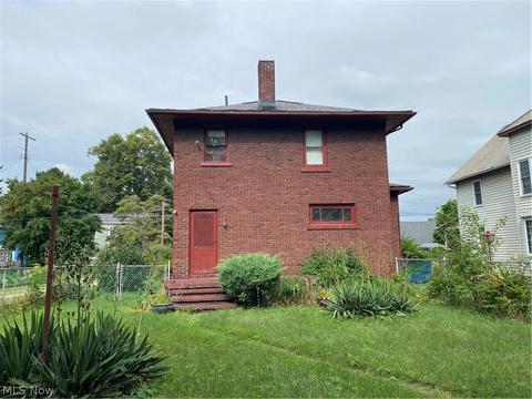 5134 Summer Ave, Ashtabula, OH 44004 photo 2