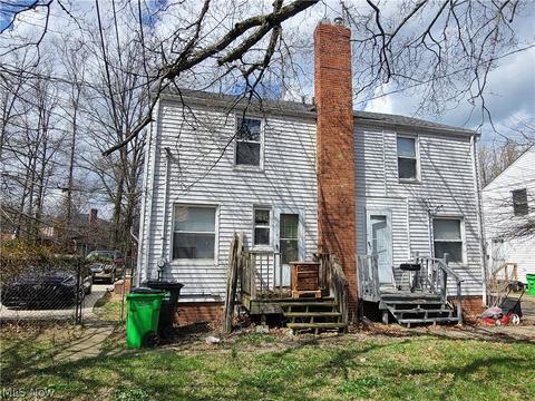 1569 E 256th St, Euclid, OH 44132 photo 3