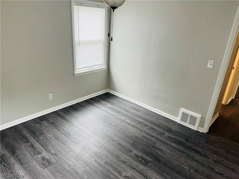 428 E 272nd St, Euclid, OH 44132 photo 10