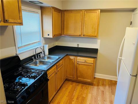 428 E 272nd St, Euclid, OH 44132 photo 3