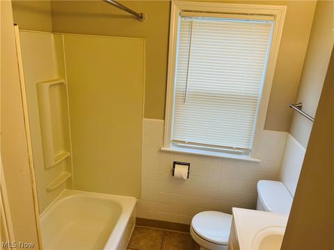 428 E 272nd St, Euclid, OH 44132 photo 11
