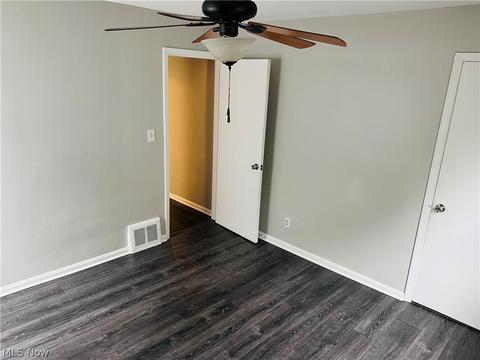 428 E 272nd St, Euclid, OH 44132 photo 9