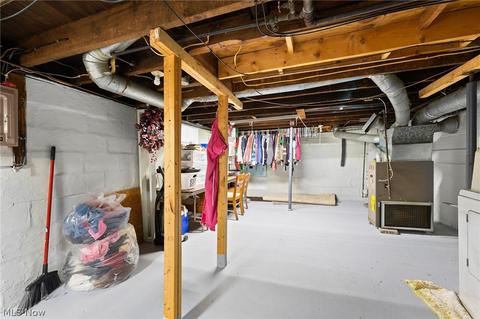 161 Perry St, Struthers, OH 44471 photo 15