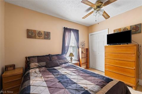 161 Perry St, Struthers, OH 44471 photo 12