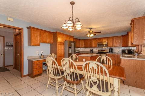 29491 White Rd, Willoughby Hills, OH 44092 photo 13