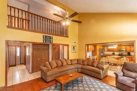 29491 White Rd, Willoughby Hills, OH 44092 photo 11