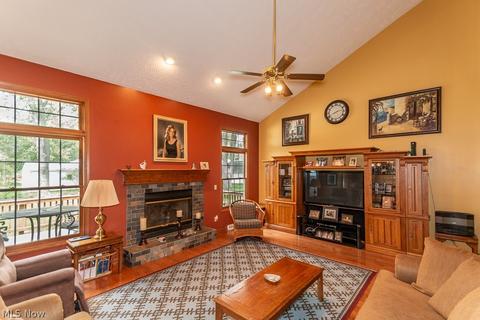 29491 White Rd, Willoughby Hills, OH 44092 photo 12