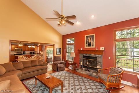 29491 White Rd, Willoughby Hills, OH 44092 photo 10