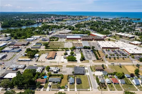 1608 Lehigh Ave, Lorain, OH 44052 photo 4