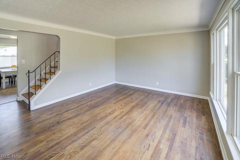2165 E 290th St, Wickliffe, OH 44092 photo 3