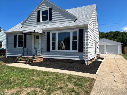 2165 E 290th St, Wickliffe, OH 44092 photo 1