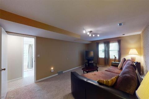 276 Windward Dr, Elyria, OH 44035 photo 30