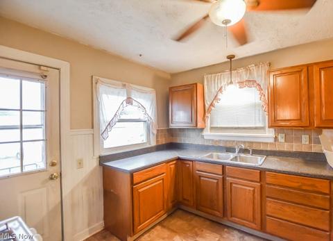 2905 Nicholas Pl NW, Canton, OH 44708 photo 5