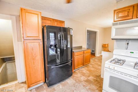 2905 Nicholas Pl NW, Canton, OH 44708 photo 6