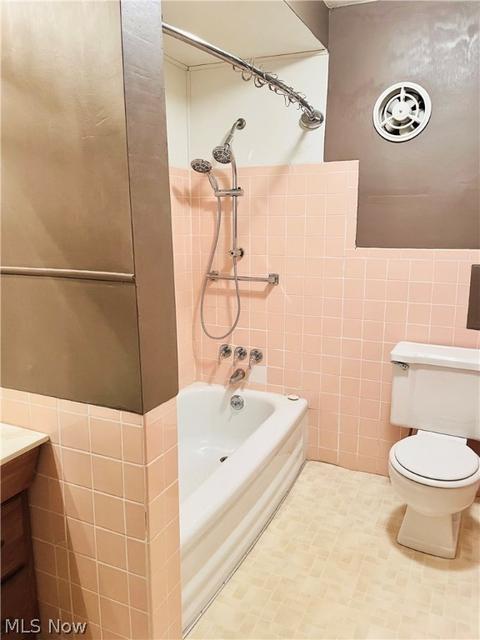 7609 Ann Arbor Dr, Parma, OH 44130 photo 13