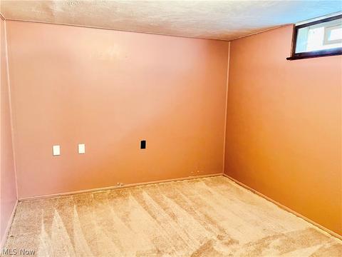 7609 Ann Arbor Dr, Parma, OH 44130 photo 12