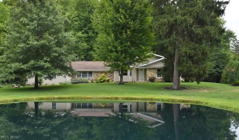 34875 Mcafee Dr, Solon, OH 44139 photo 1