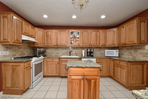 34875 Mcafee Dr, Solon, OH 44139 photo 9