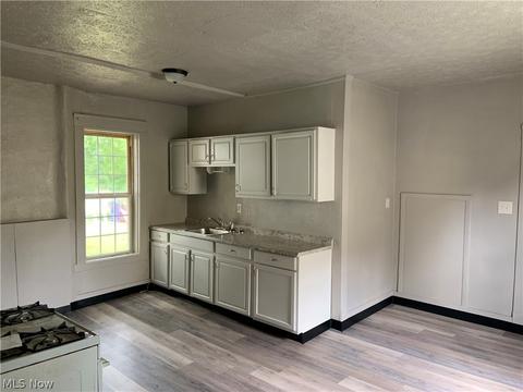 1845 E 29th St, Lorain, OH 44055 photo 6