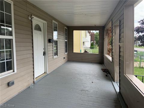 1845 E 29th St, Lorain, OH 44055 photo 2