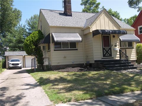 141 E 192nd St, Euclid, OH 44119 photo 1