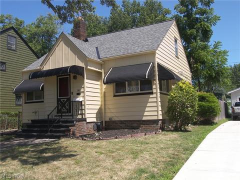 141 E 192nd St, Euclid, OH 44119 photo 2