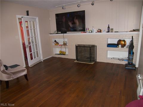 141 E 192nd St, Euclid, OH 44119 photo 4