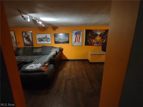 644 Cambridge Ave, Elyria, OH 44035 photo 17