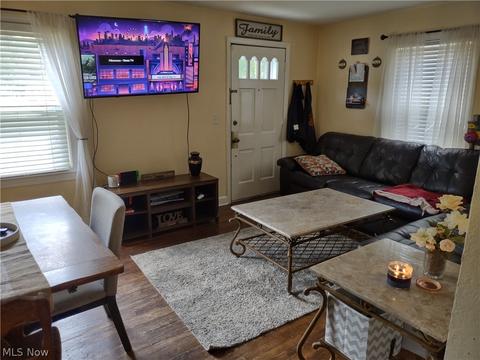 644 Cambridge Ave, Elyria, OH 44035 photo 6