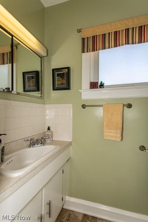 245 E 216th St, Euclid, OH 44123 photo 12
