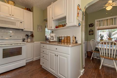 245 E 216th St, Euclid, OH 44123 photo 9