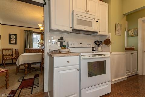 245 E 216th St, Euclid, OH 44123 photo 11