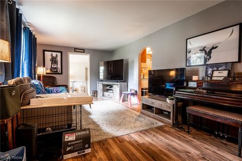 305 Oneida Ave NW, Canton, OH 44708 photo 2