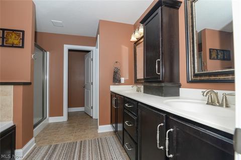 5813 Birmingham Rd NE, Canton, OH 44721 photo 16