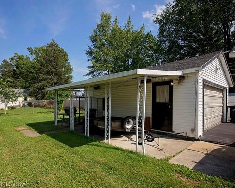 253 Wesley Ave, Elyria, OH 44035 photo 3
