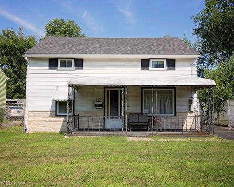 253 Wesley Ave, Elyria, OH 44035 photo 1