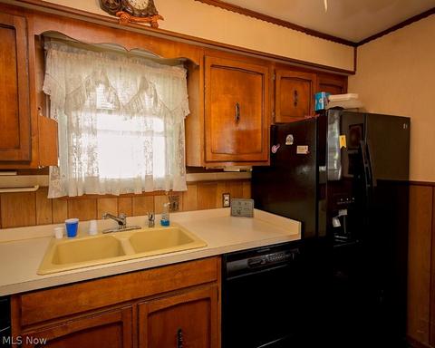 253 Wesley Ave, Elyria, OH 44035 photo 7