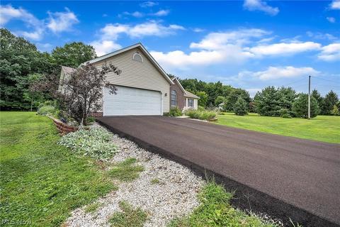 8533 Freedom Rd, Windham, OH 44288 photo 3