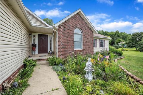 8533 Freedom Rd, Windham, OH 44288 photo 4