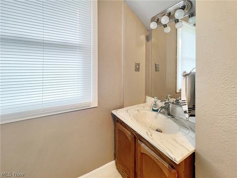 48 Mozart Mdws, Wheeling, WV 26003 photo 10