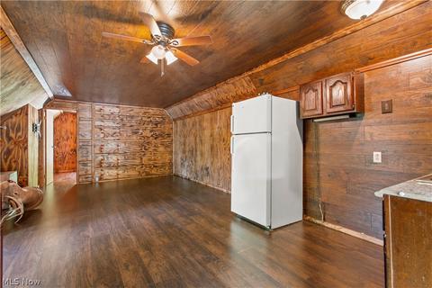313 Greenview Dr, Elyria, OH 44035 photo 17