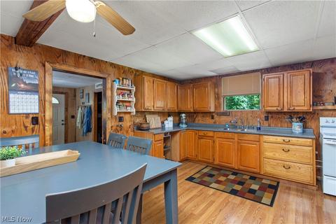 313 Greenview Dr, Elyria, OH 44035 photo 11