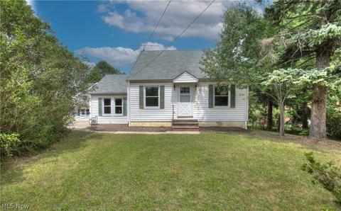 33901 Eddy Rd, Willoughby Hills, OH 44094 photo 1