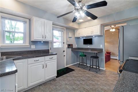 4314 Carr Pl, Lorain, OH 44053 photo 7